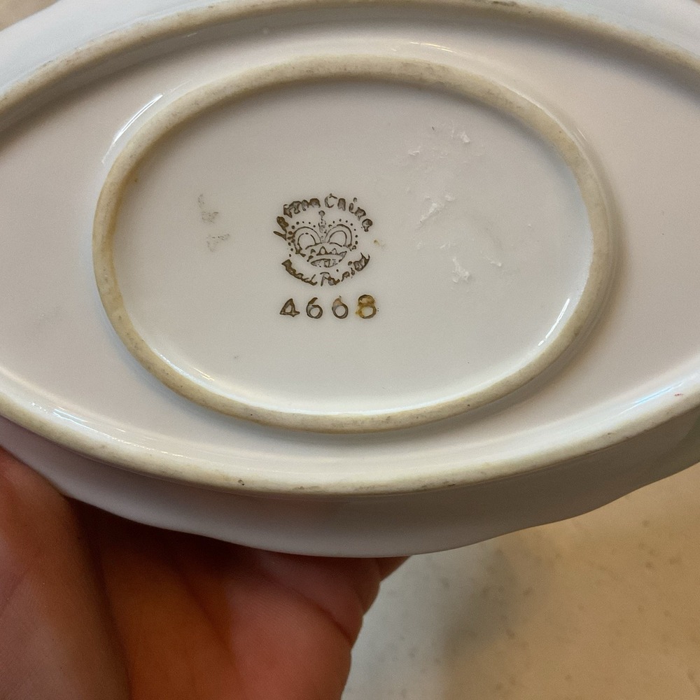 Lefton China Sugar Bowl With Attached Plate And Lid, 6" #4668 - Picture 4 of 4
